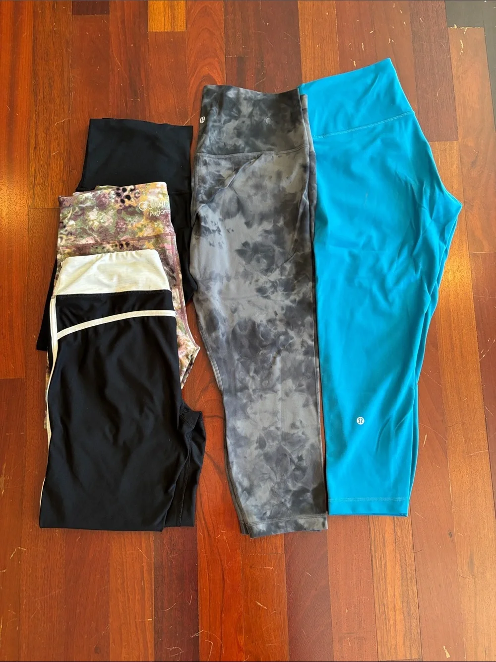 Bundle of 5 Leggings